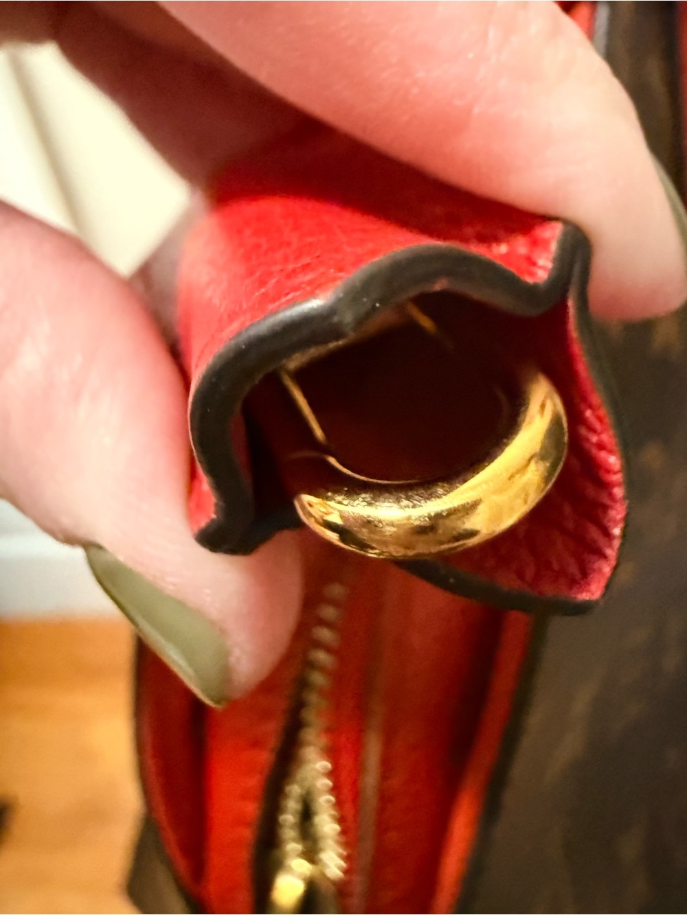 *AUTHENTIC* LOUIS VUITTON - MONOGRAM RED TWO WAY BAG - Picture 11 of 16
